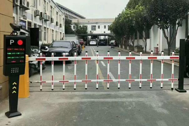 停车场车牌识别系统为什么会用那么多的使用量和销售量(图1) 停车场车牌识别系统为什么会用那么多的使用量和销售量(图1)